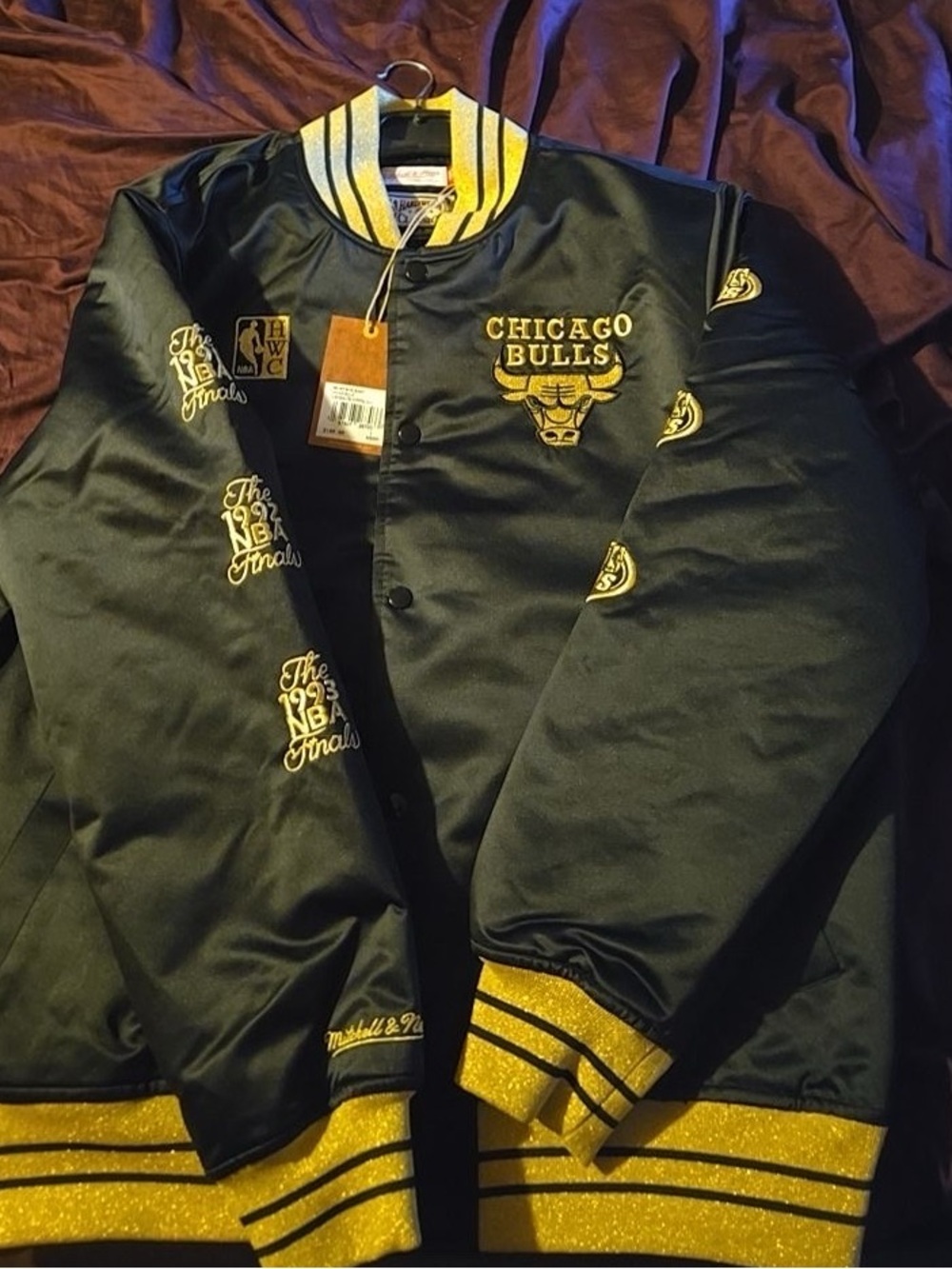 Mitchell & Ness Chicago Bulls Satin Bomber Jacket - Black & Gold New with Tags